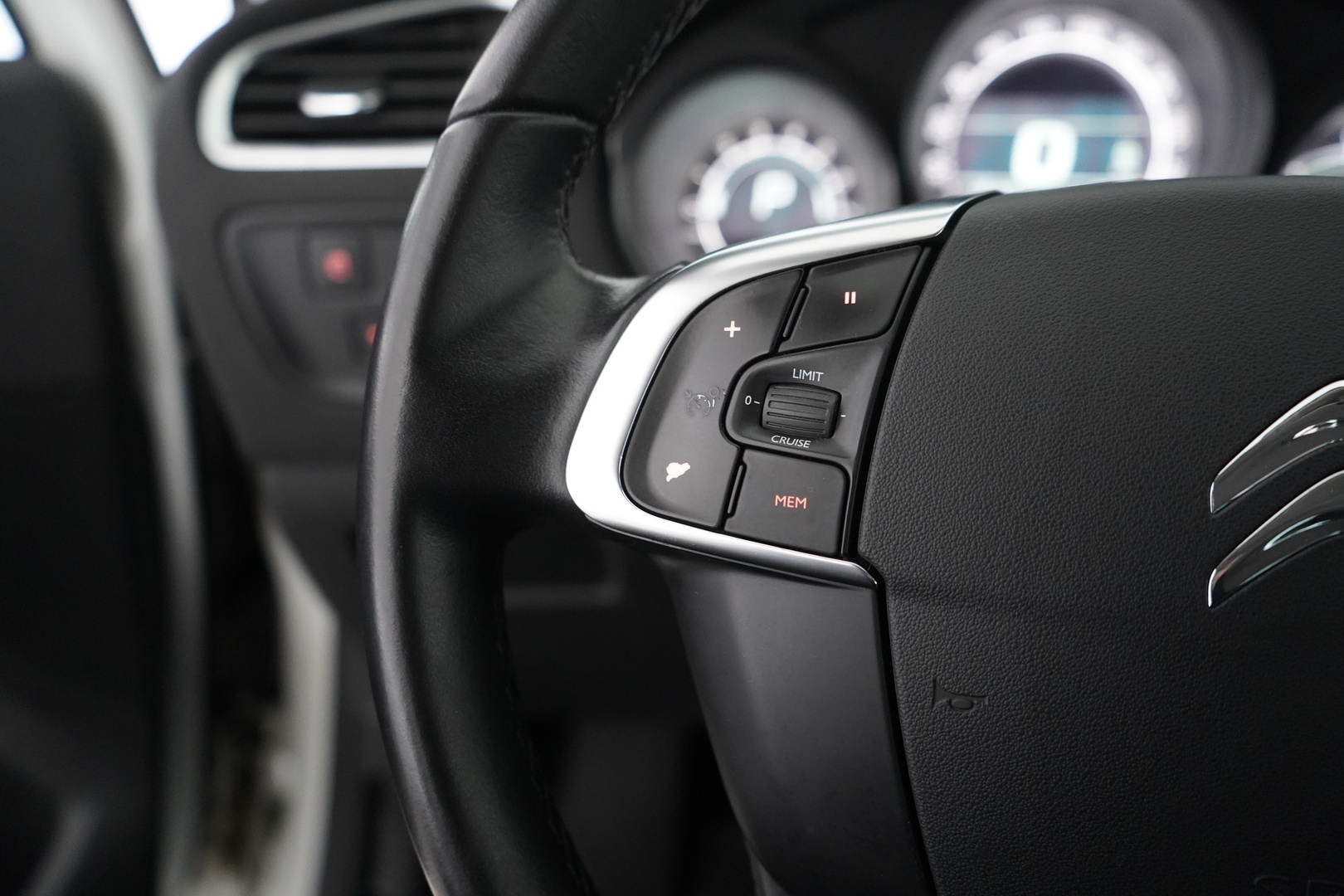 CITROEN C4 2016