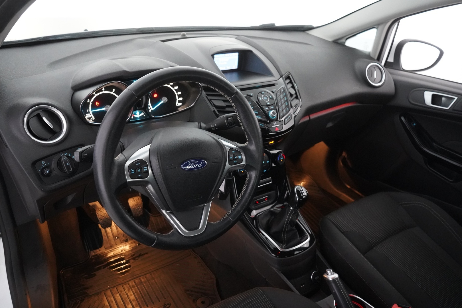 FORD Fiesta 2017