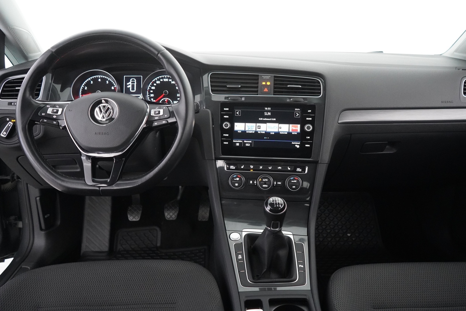 VOLKSWAGEN Golf 2020