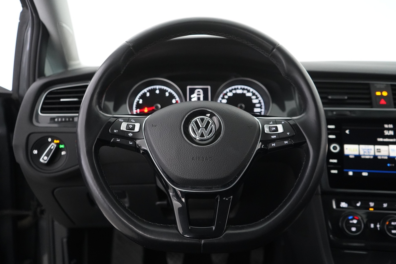 VOLKSWAGEN Golf 2020