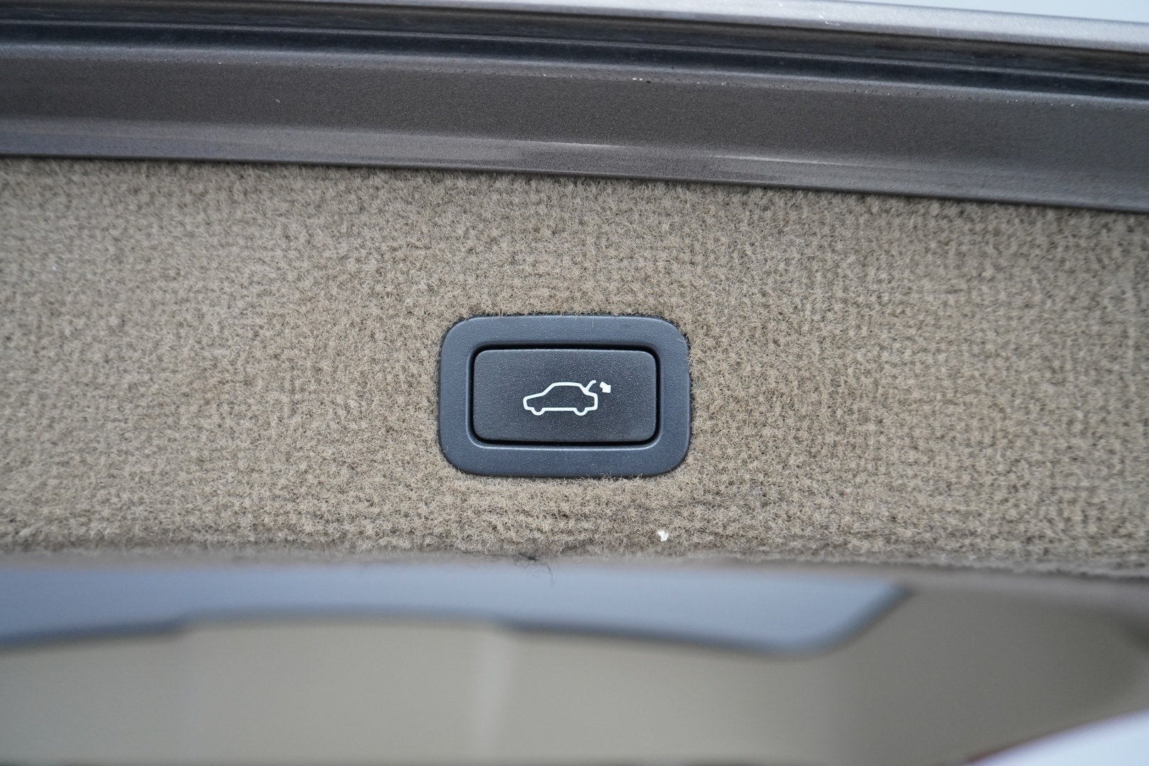 VOLVO XC70 2011