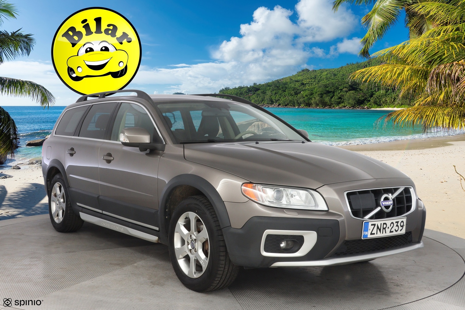VOLVO XC70 2011