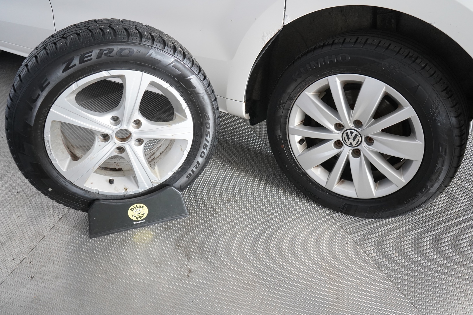 VOLKSWAGEN Sharan 2012