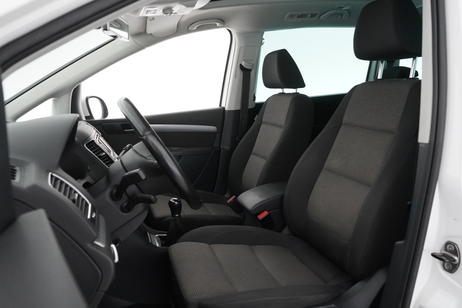 VOLKSWAGEN Sharan 2012