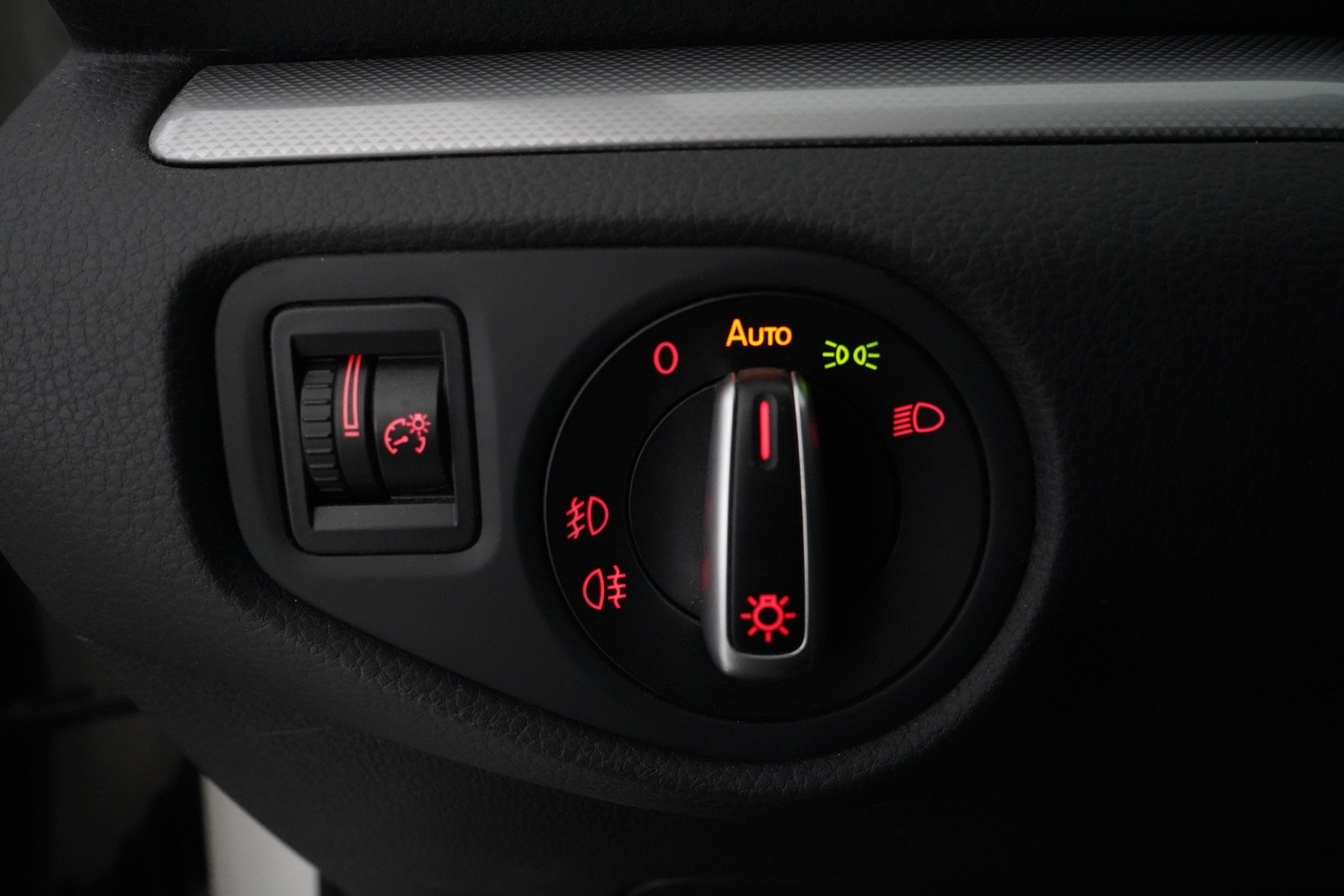 VOLKSWAGEN Sharan 2012