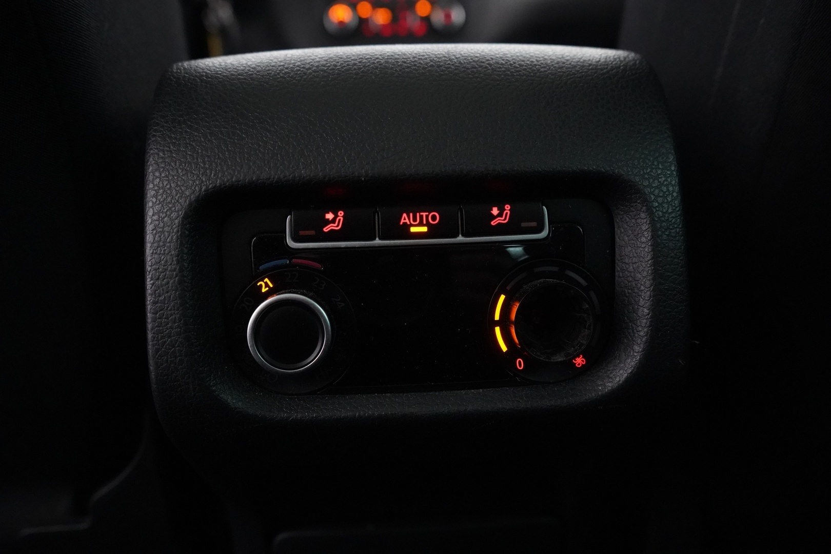 VOLKSWAGEN Sharan 2012