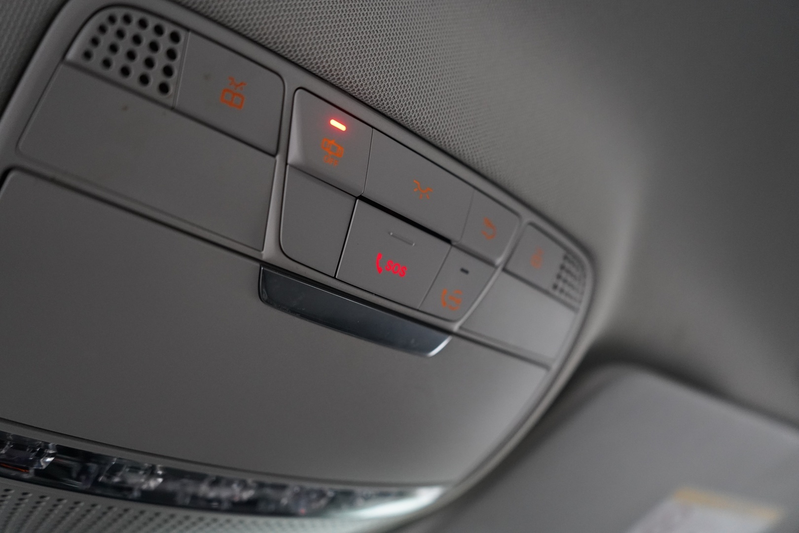 MERCEDES-BENZ C 2020