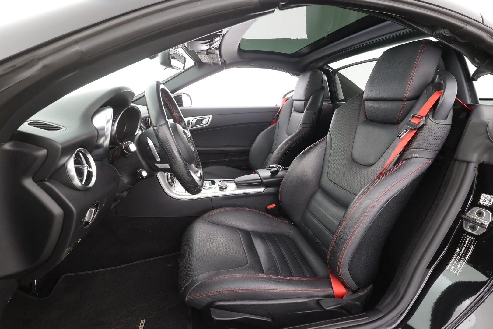 MERCEDES-BENZ SLC 2017