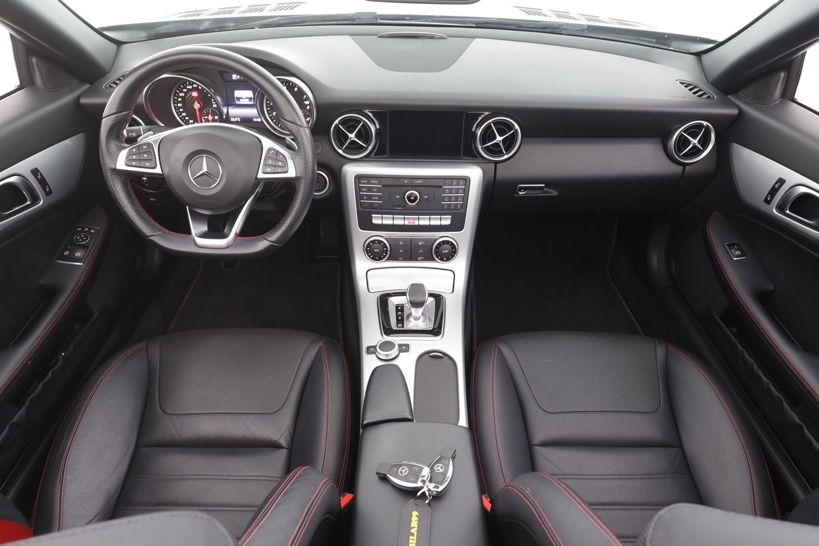 MERCEDES-BENZ SLC 2017