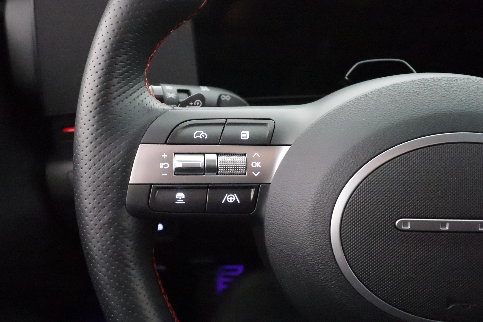 HYUNDAI KONA ELECTRIC 2025