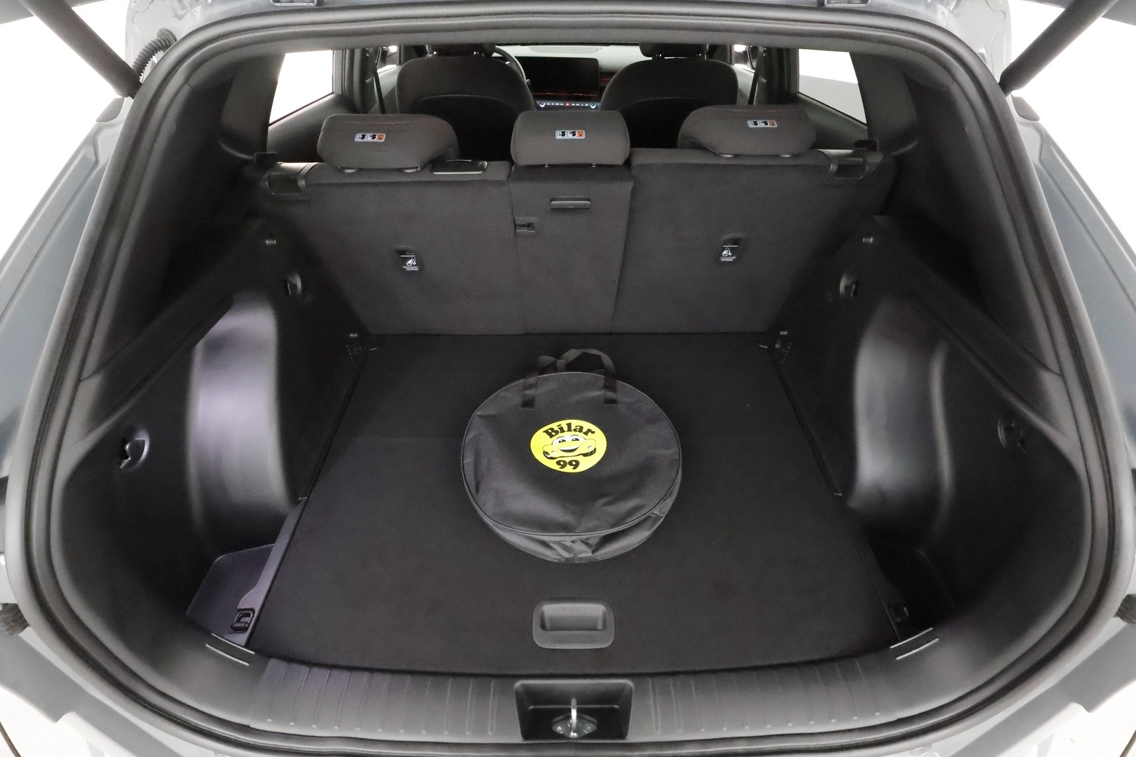 HYUNDAI KONA ELECTRIC 2025