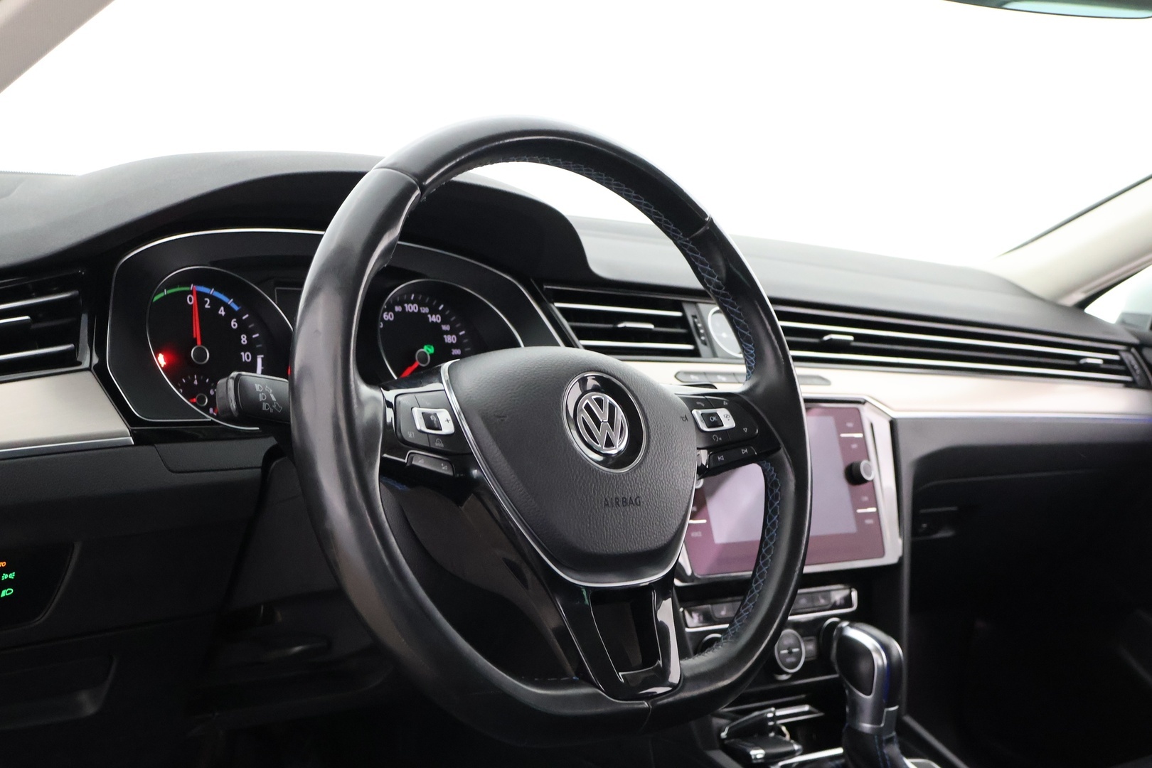 VOLKSWAGEN Passat 2018