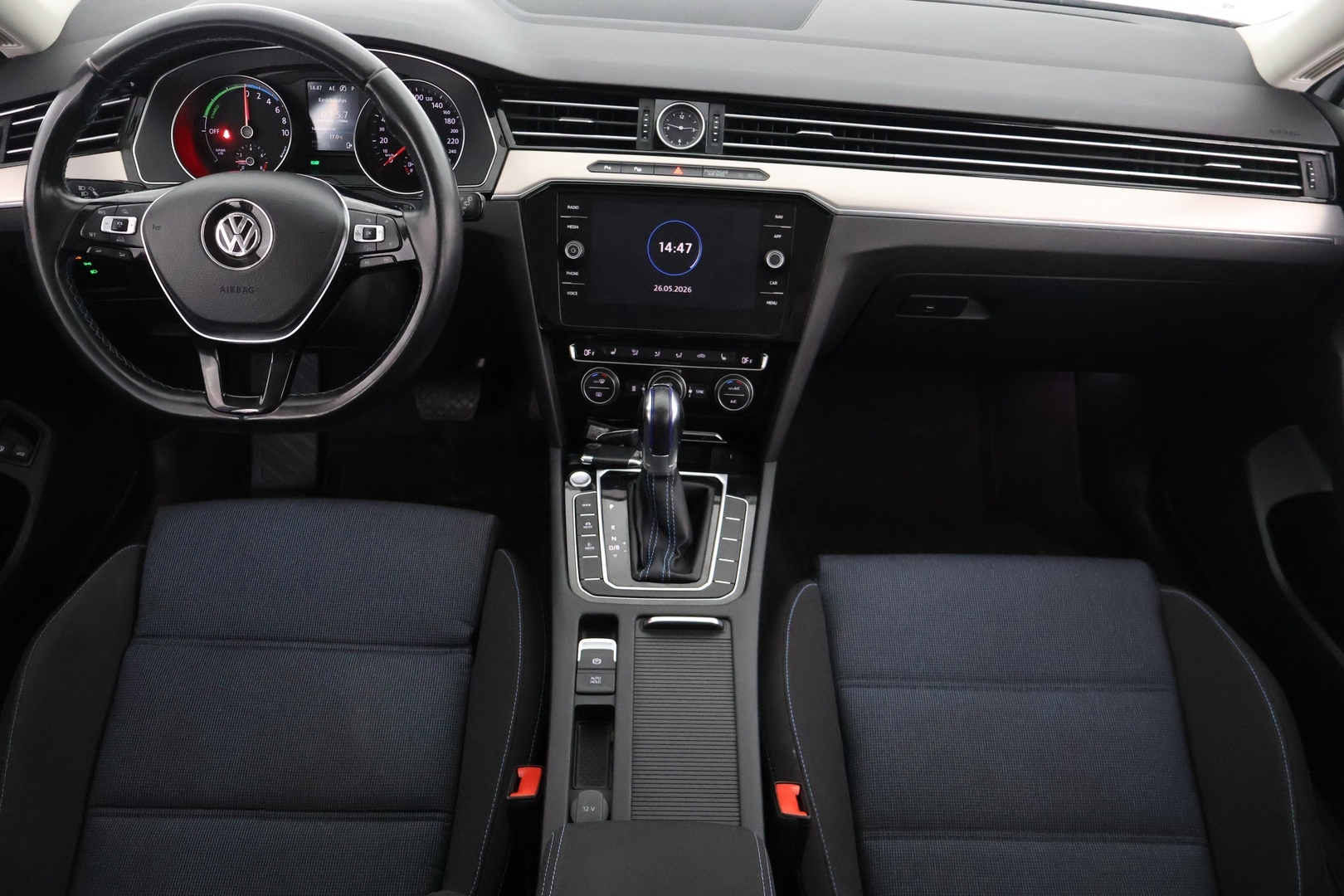 VOLKSWAGEN Passat 2018