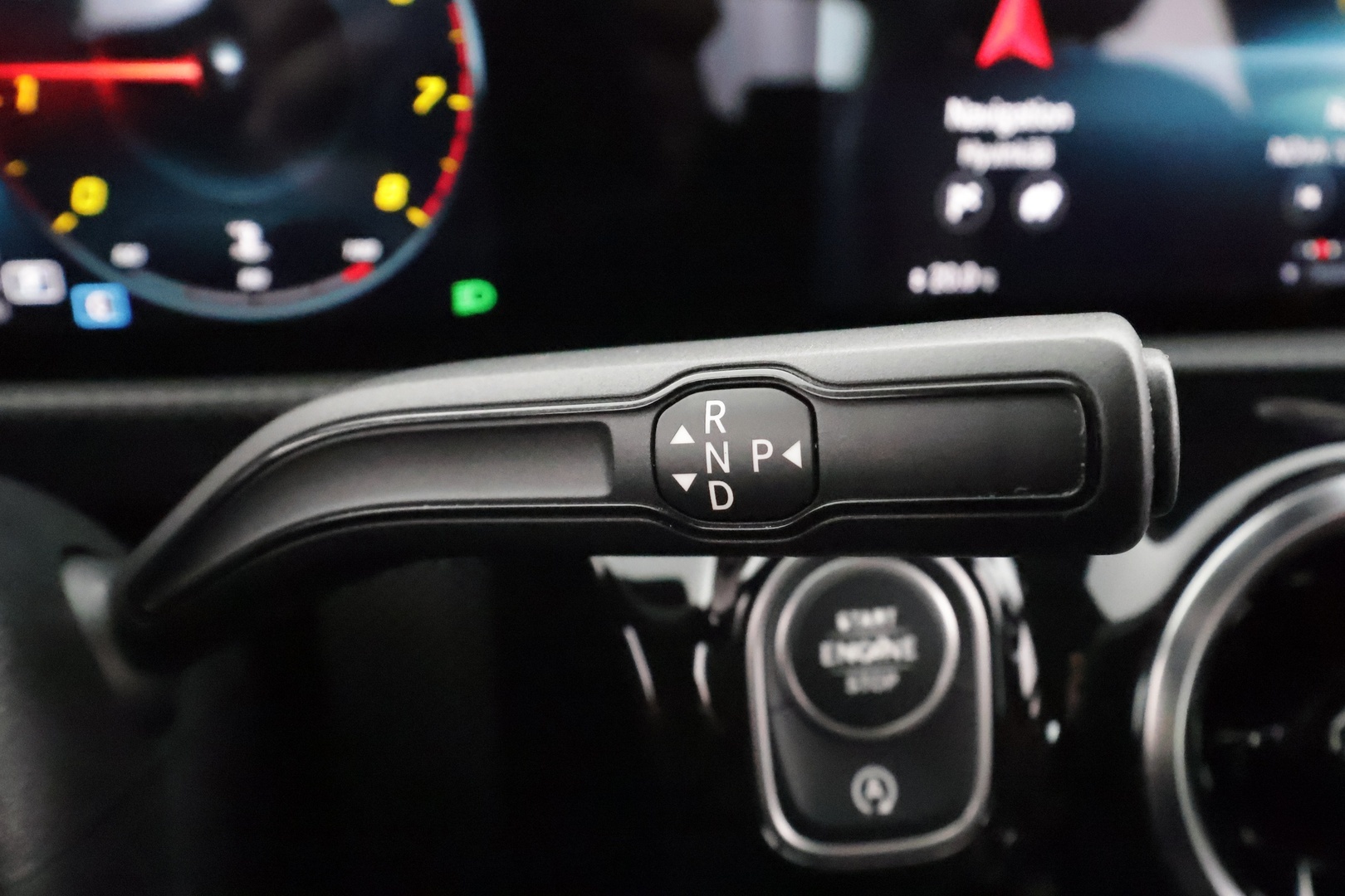 MERCEDES-BENZ A 2019