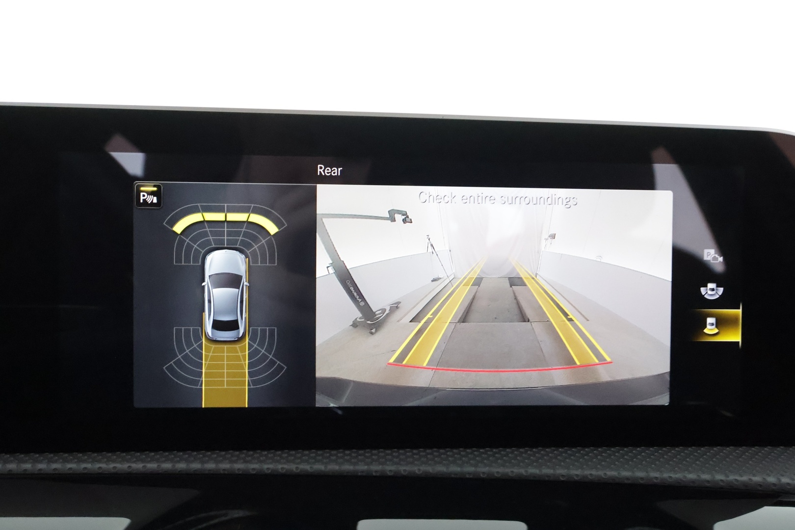 MERCEDES-BENZ A 2019