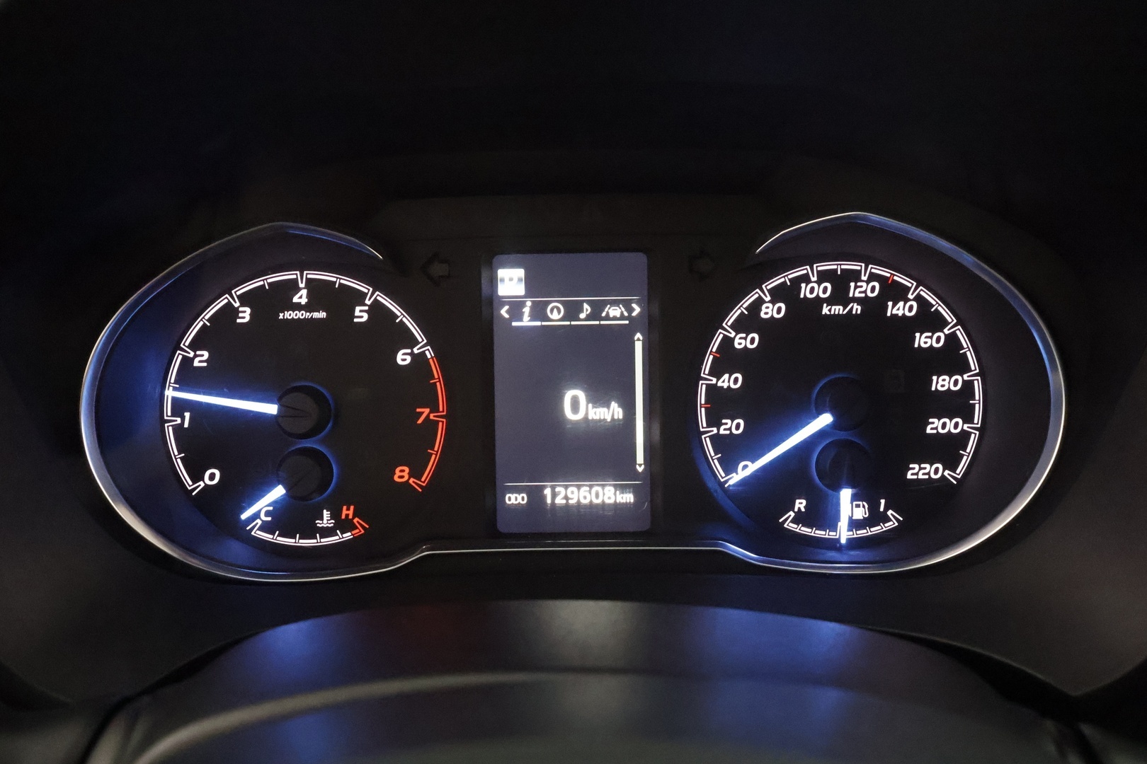 TOYOTA Yaris 2019