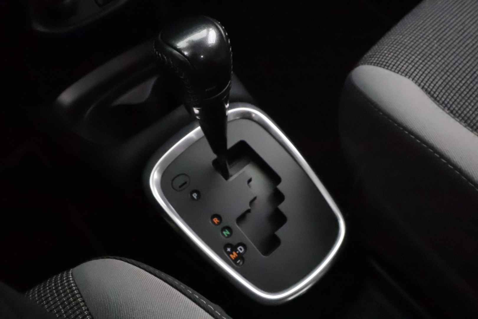 TOYOTA Yaris 2019