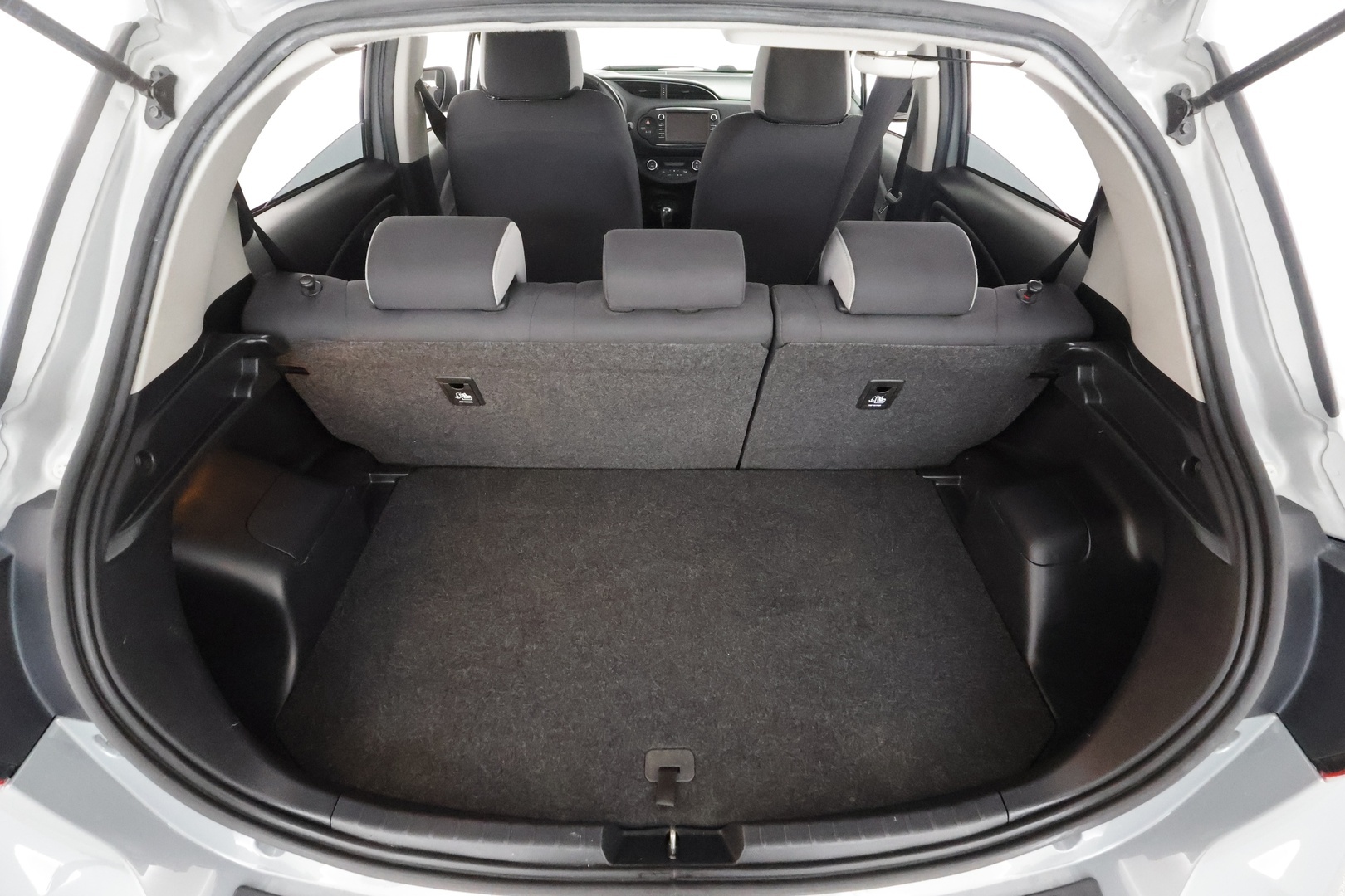 TOYOTA Yaris 2019