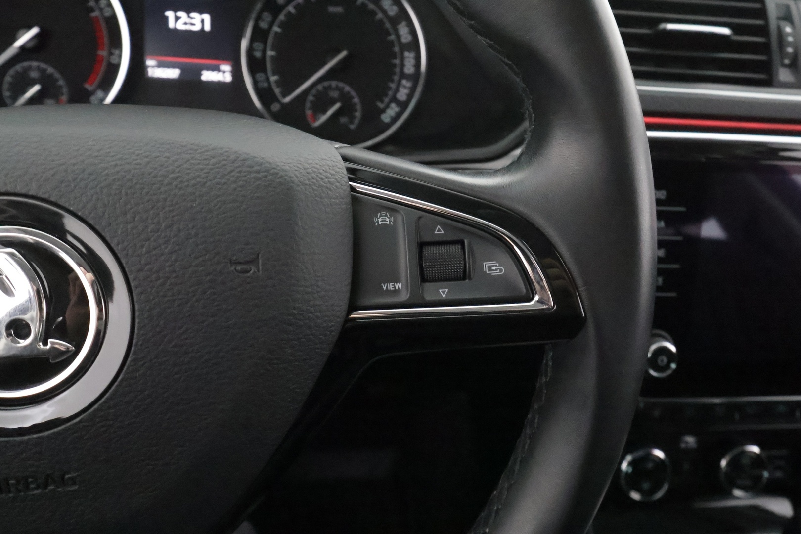 SKODA Superb 2019