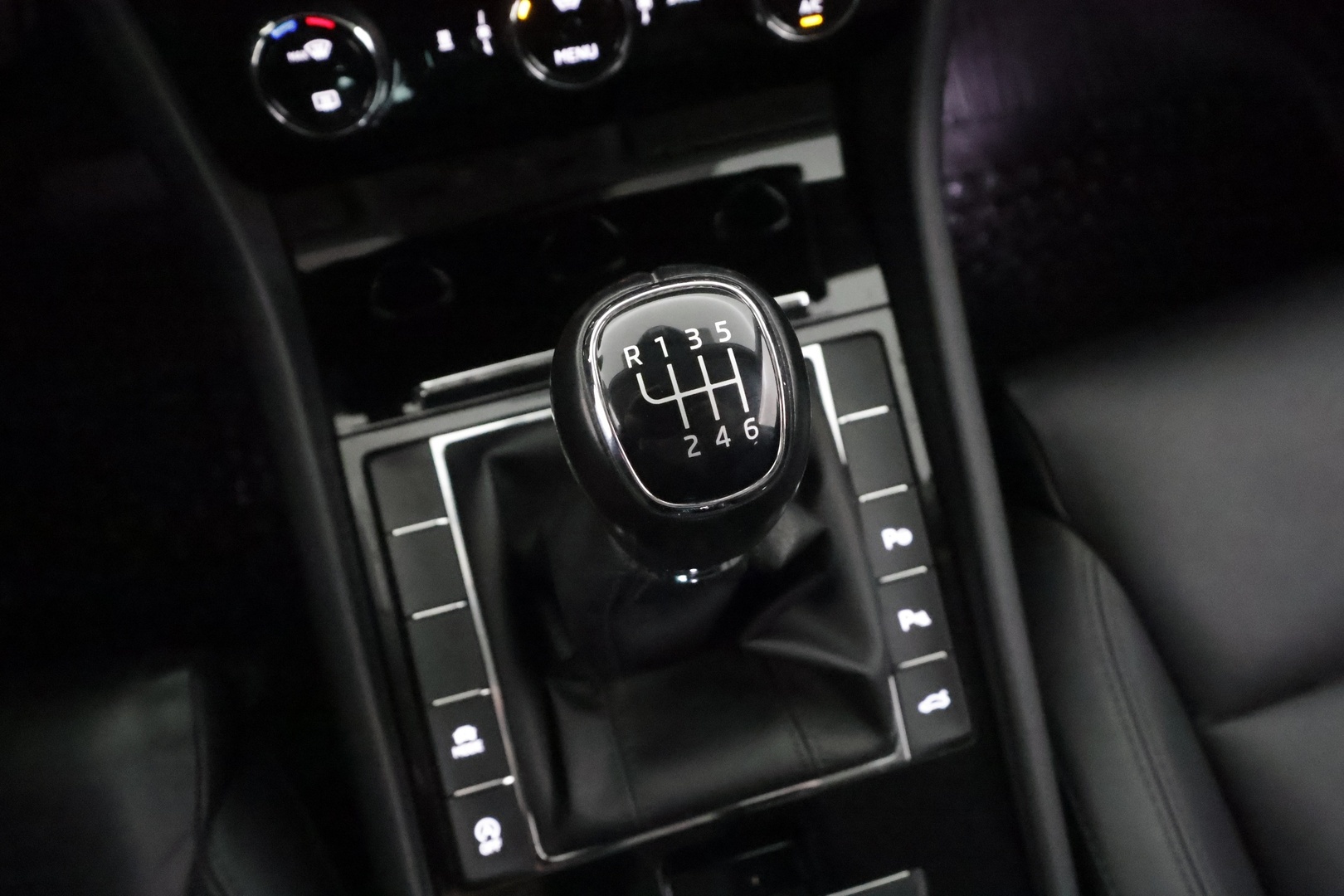 SKODA Superb 2019
