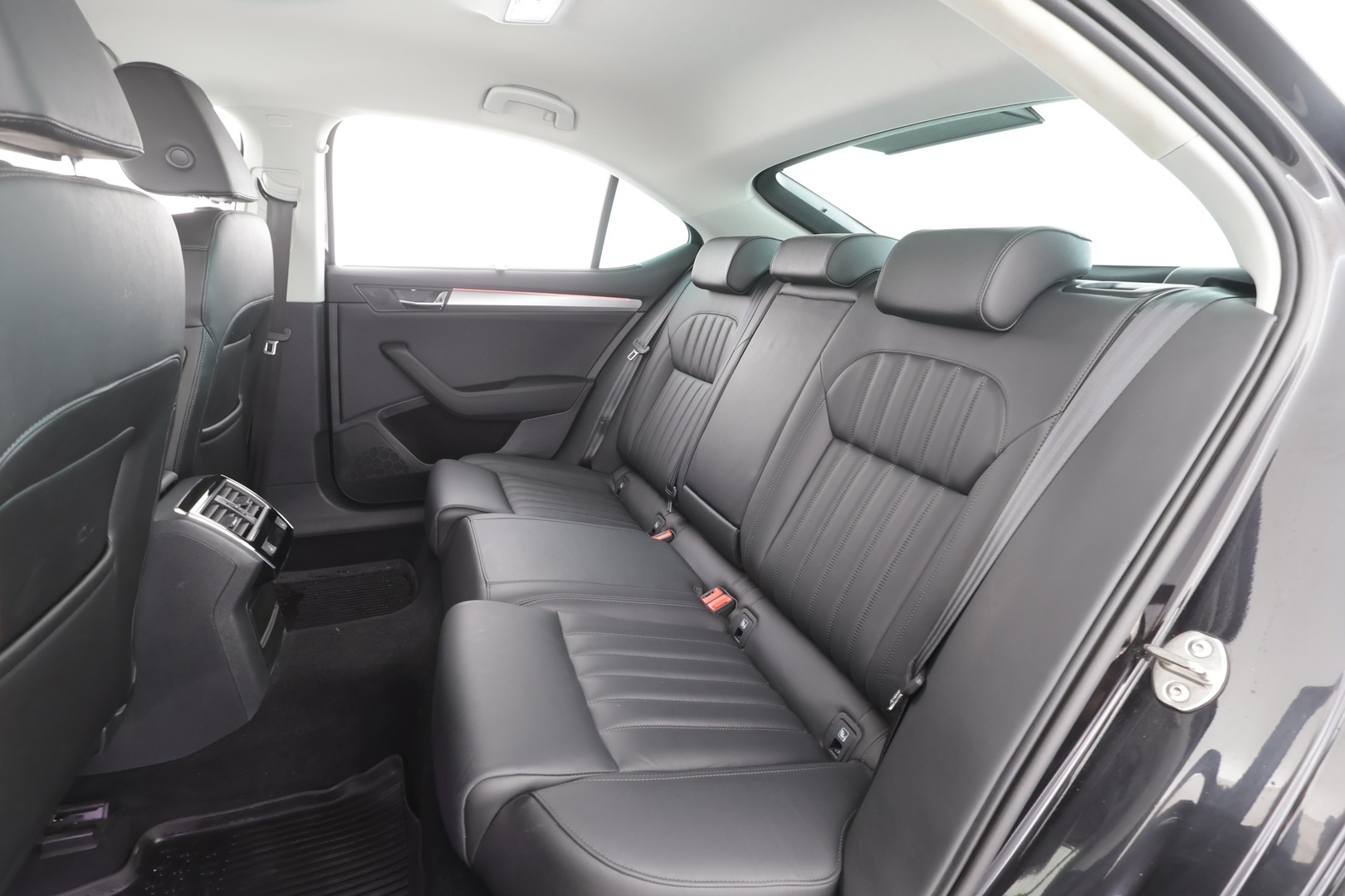 SKODA Superb 2019
