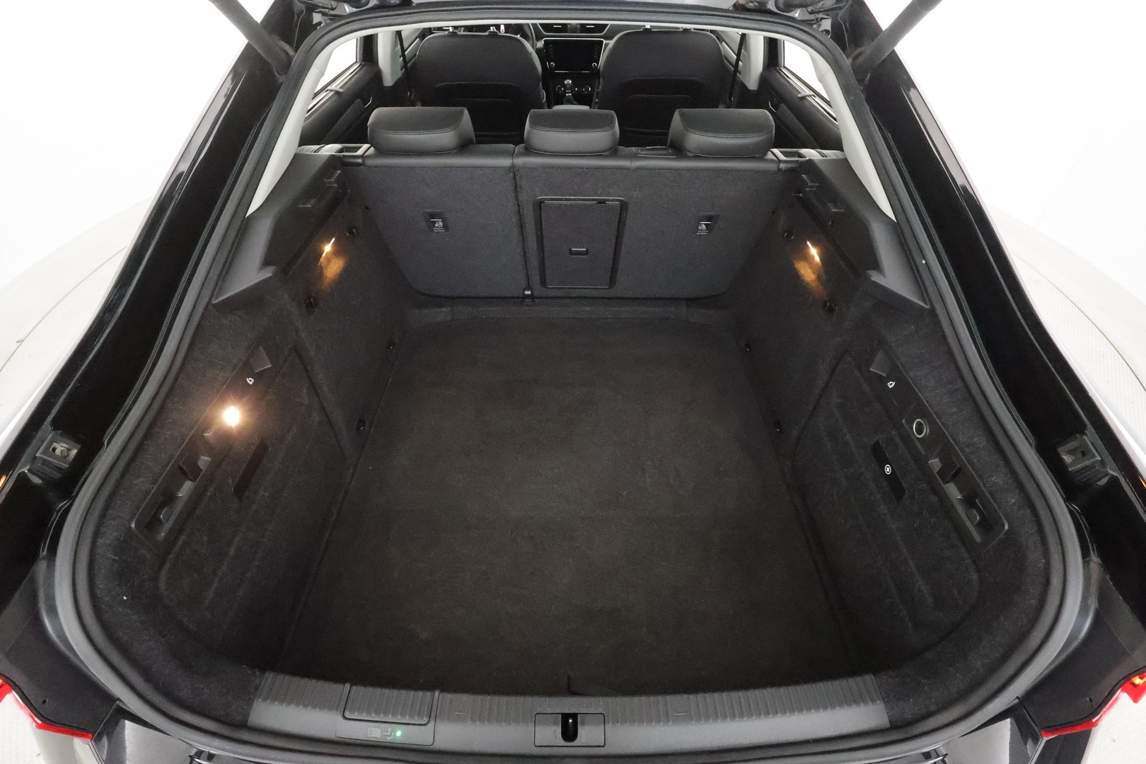 SKODA Superb 2019