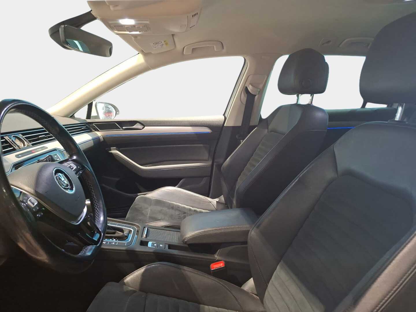 VOLKSWAGEN Passat 2016