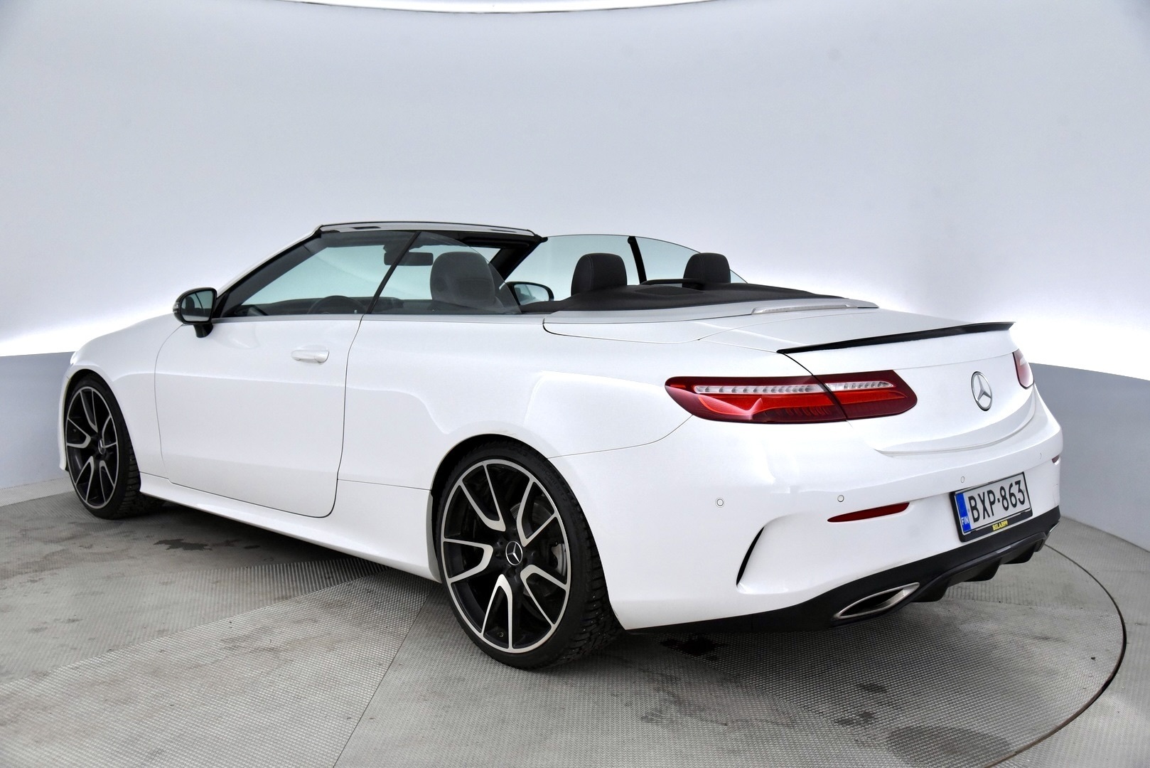 MERCEDES-BENZ E 2018