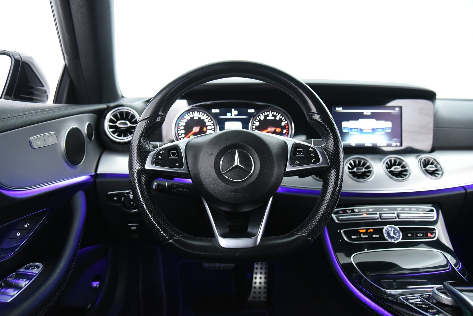 MERCEDES-BENZ E 2018