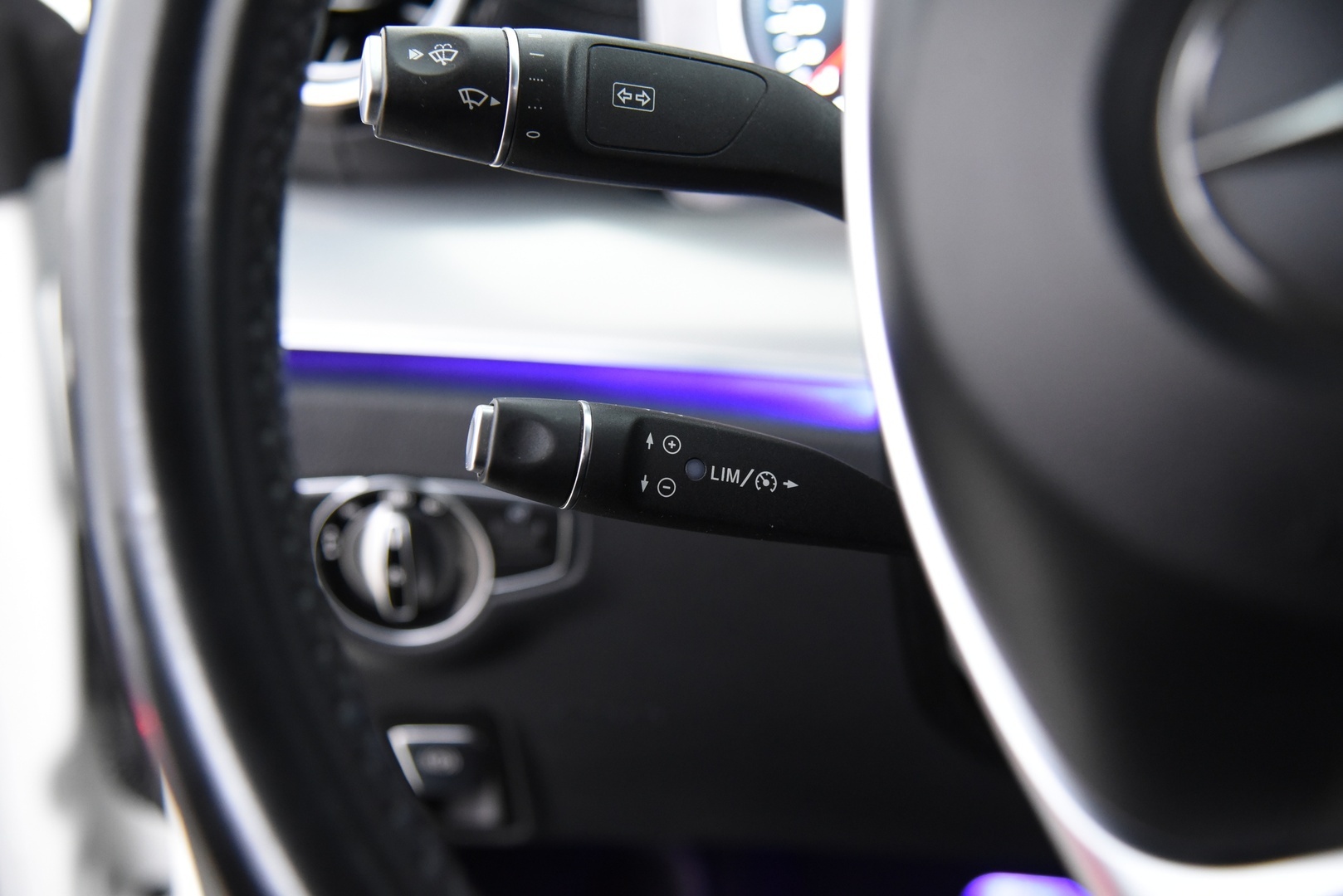 MERCEDES-BENZ E 2018