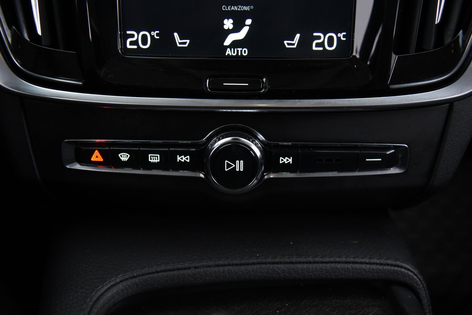 VOLVO V90 Cross Country 2019