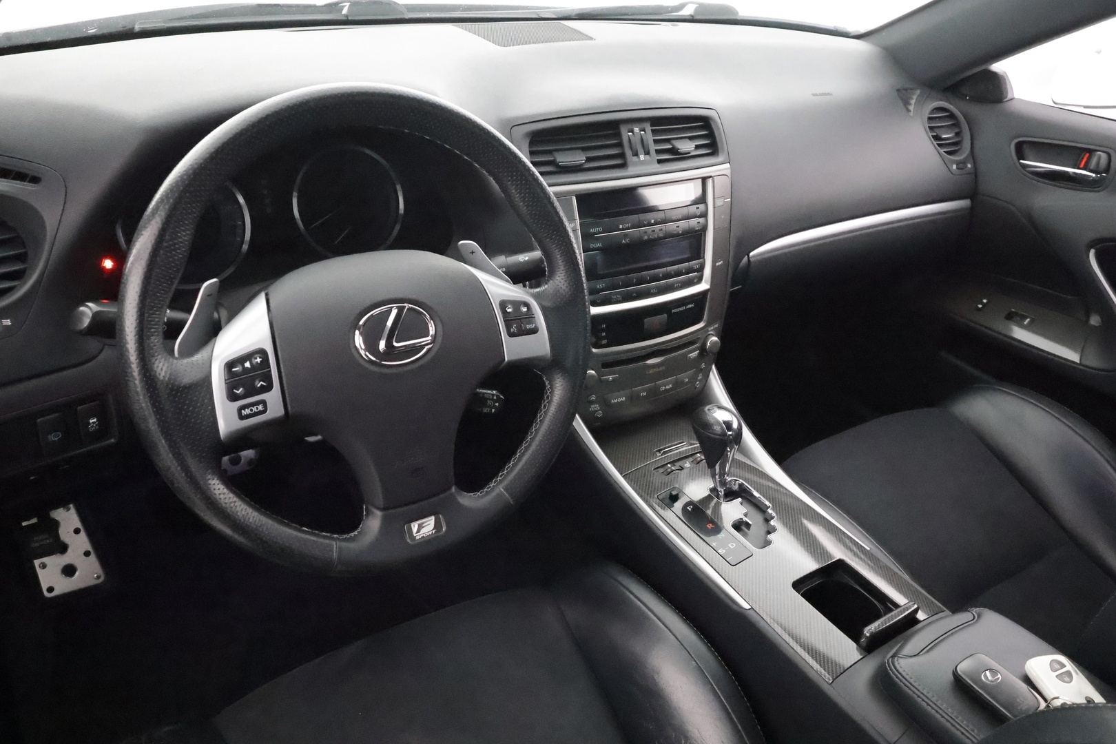 LEXUS IS 2012