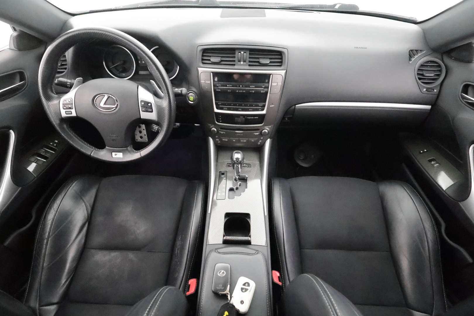LEXUS IS 2012