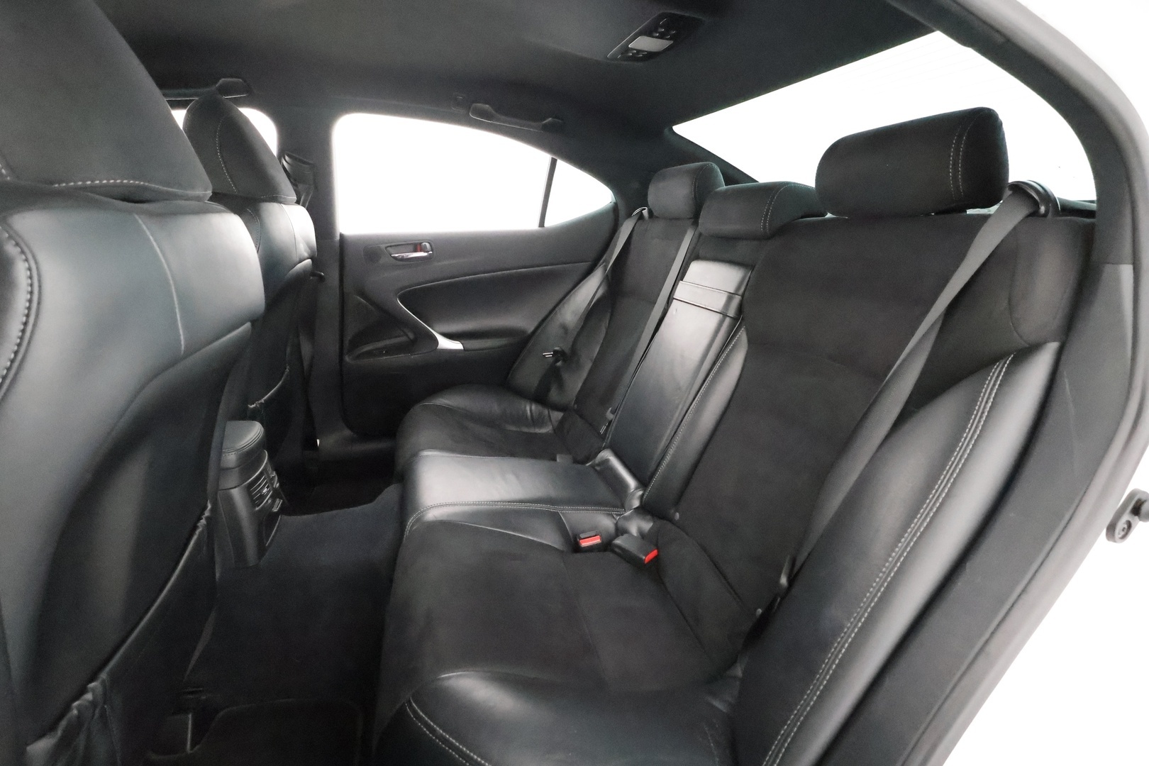 LEXUS IS 2012