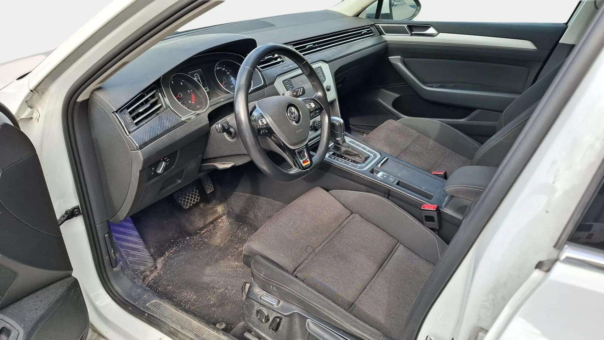 VOLKSWAGEN Passat 2015