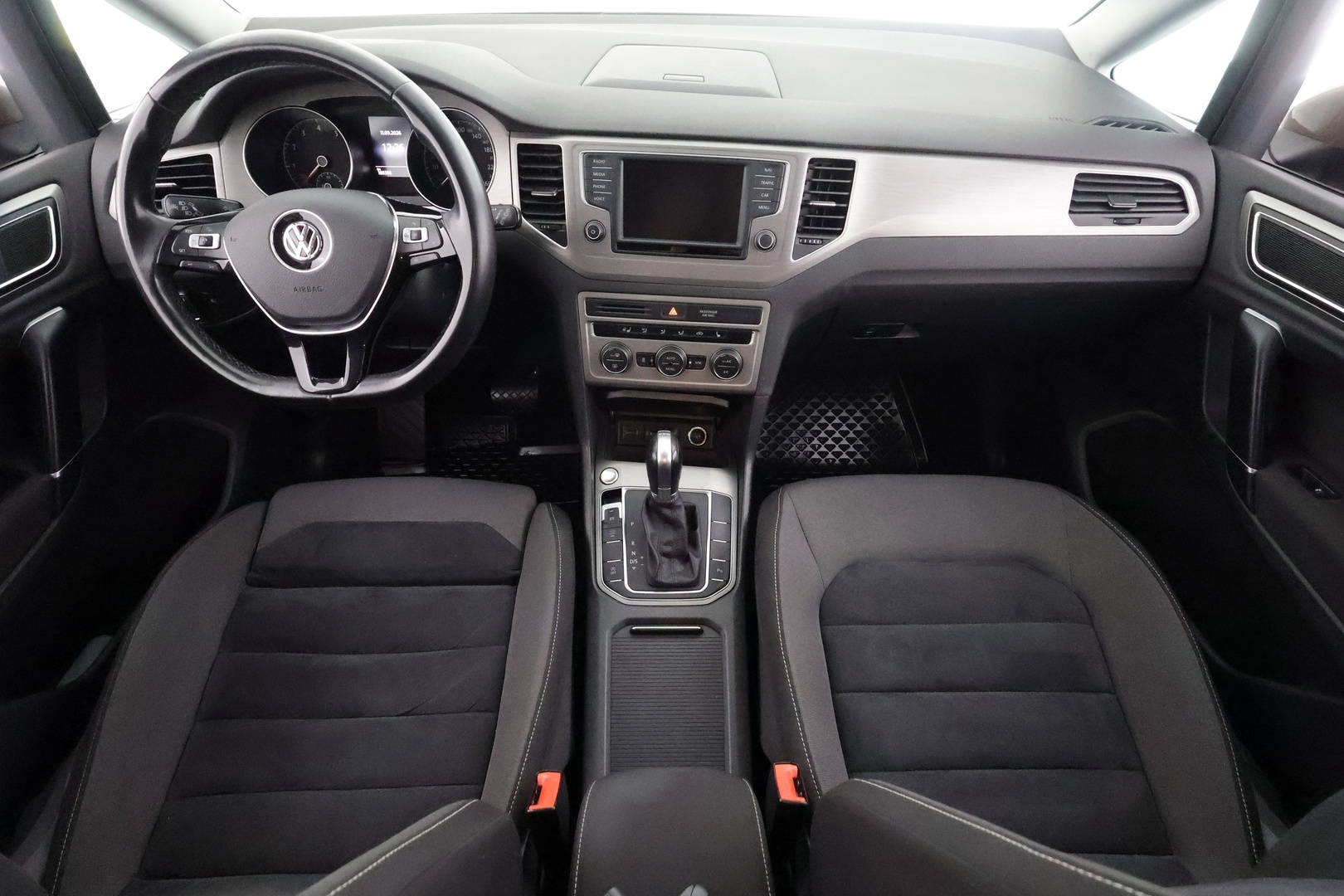 VOLKSWAGEN Golf Sportsvan 2016