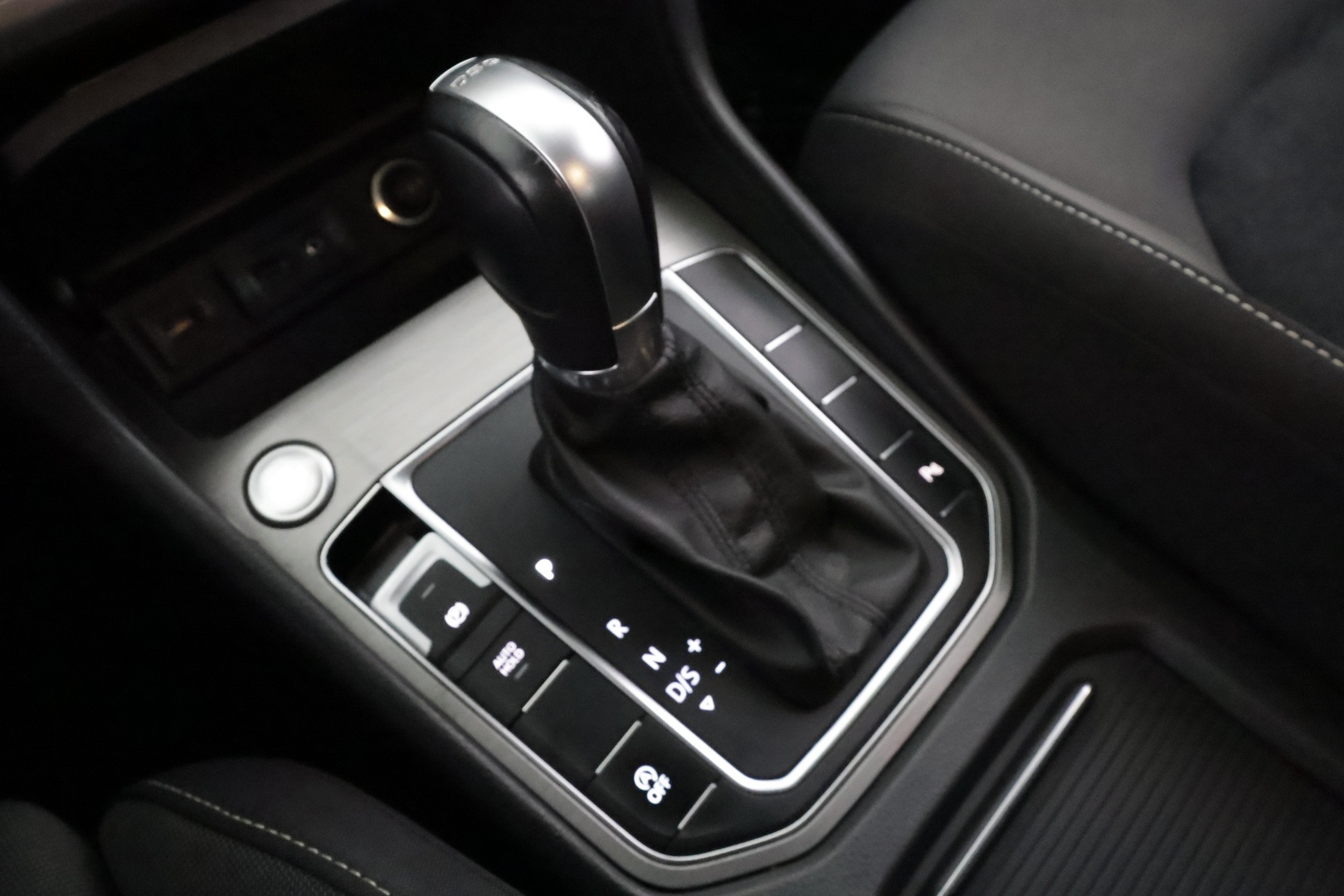 VOLKSWAGEN Golf Sportsvan 2016