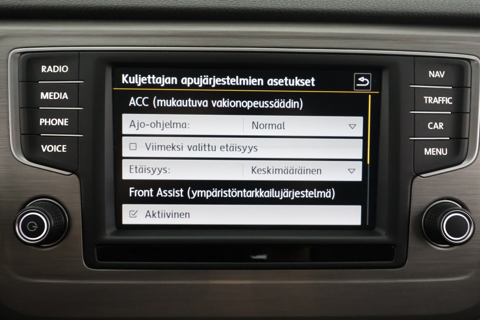 VOLKSWAGEN Golf Sportsvan 2016
