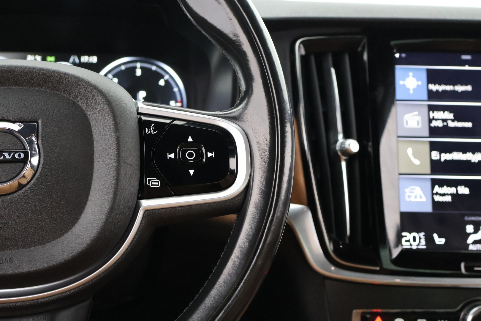 VOLVO S90 2016