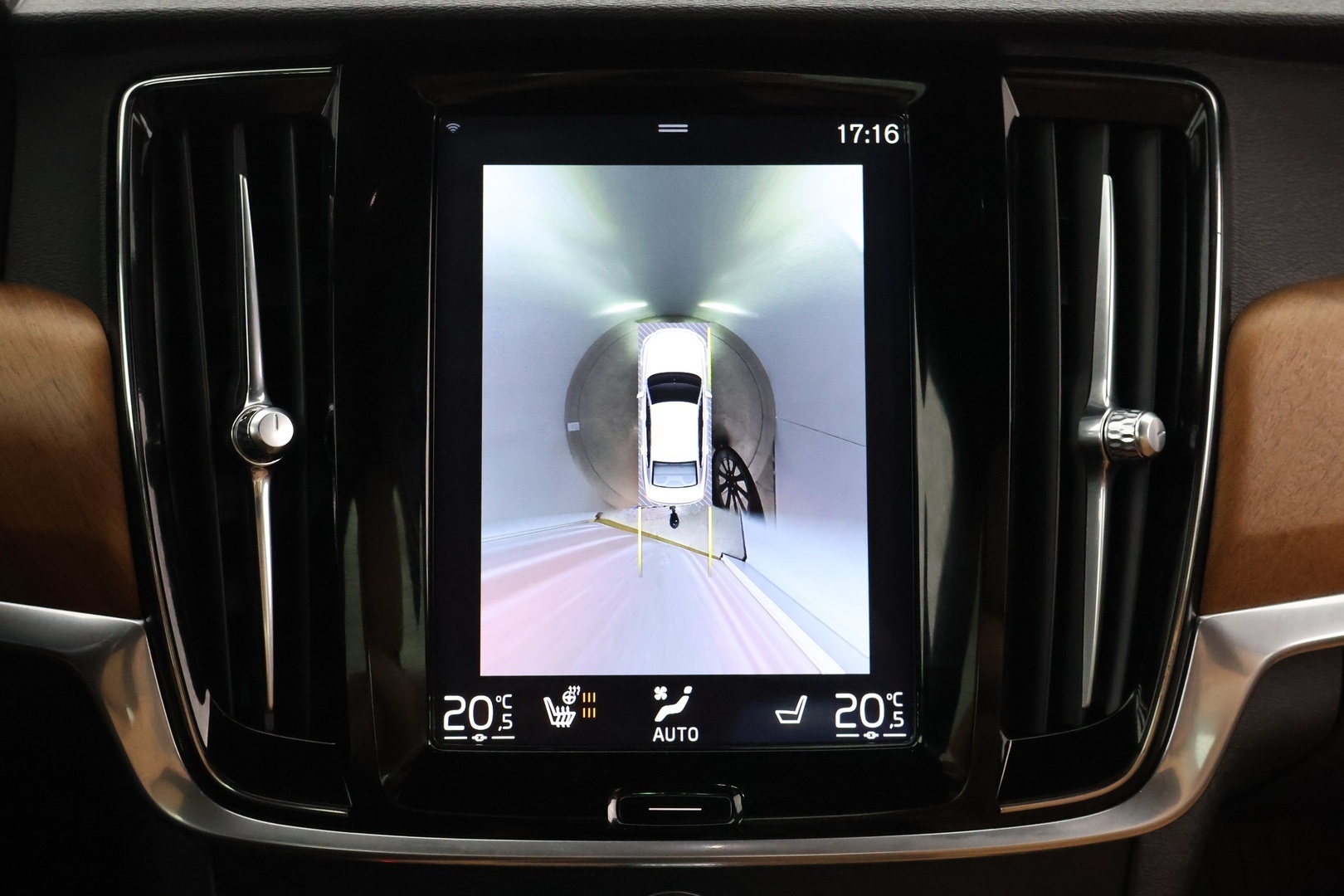 VOLVO S90 2016