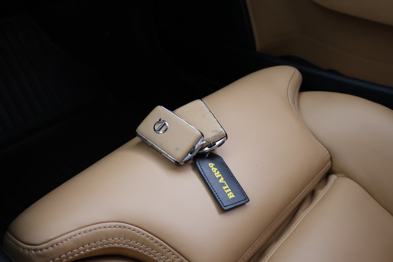 VOLVO S90 2016