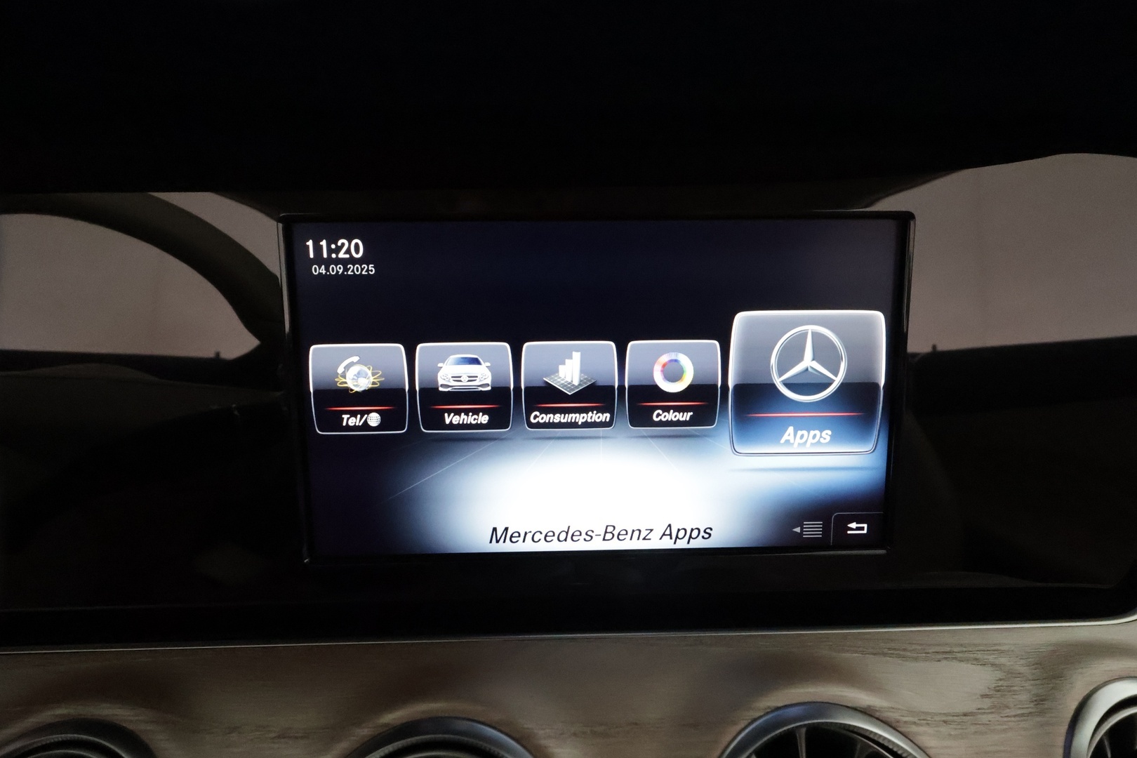 MERCEDES-BENZ E 2018