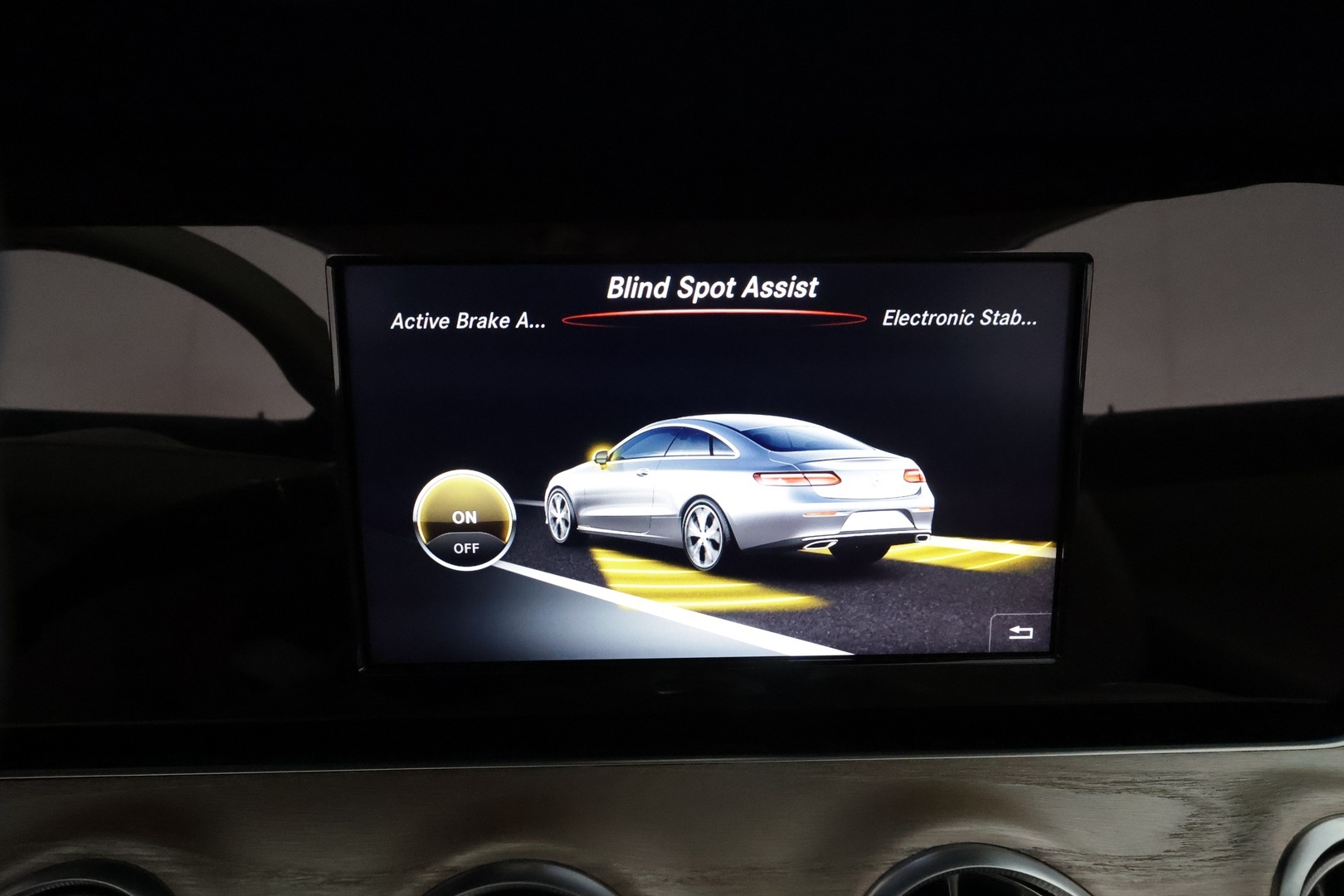 MERCEDES-BENZ E 2018