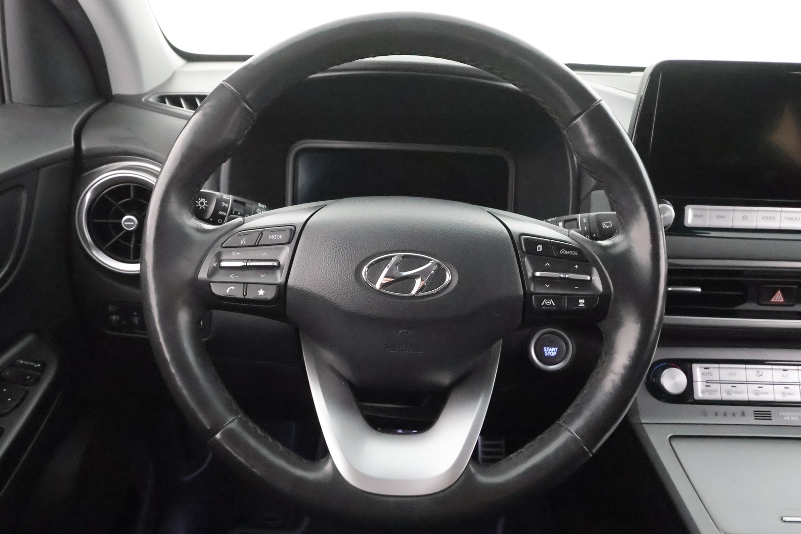 HYUNDAI KONA 2021