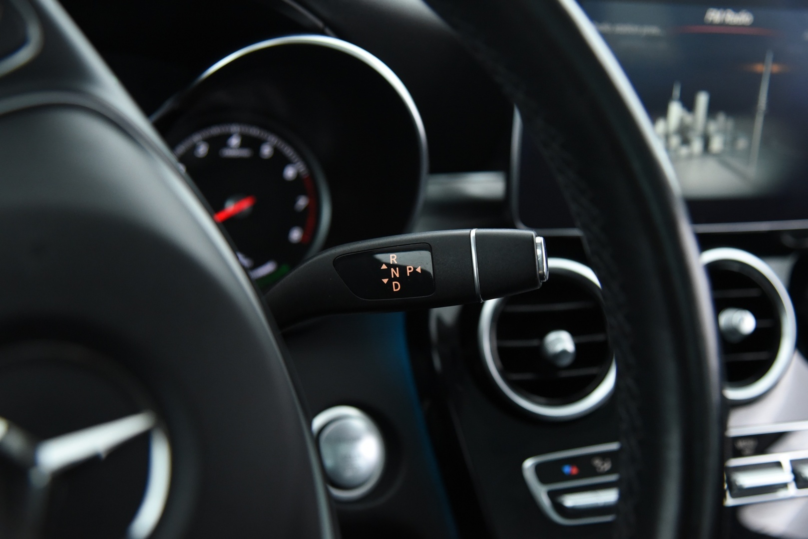 MERCEDES-BENZ C 2017