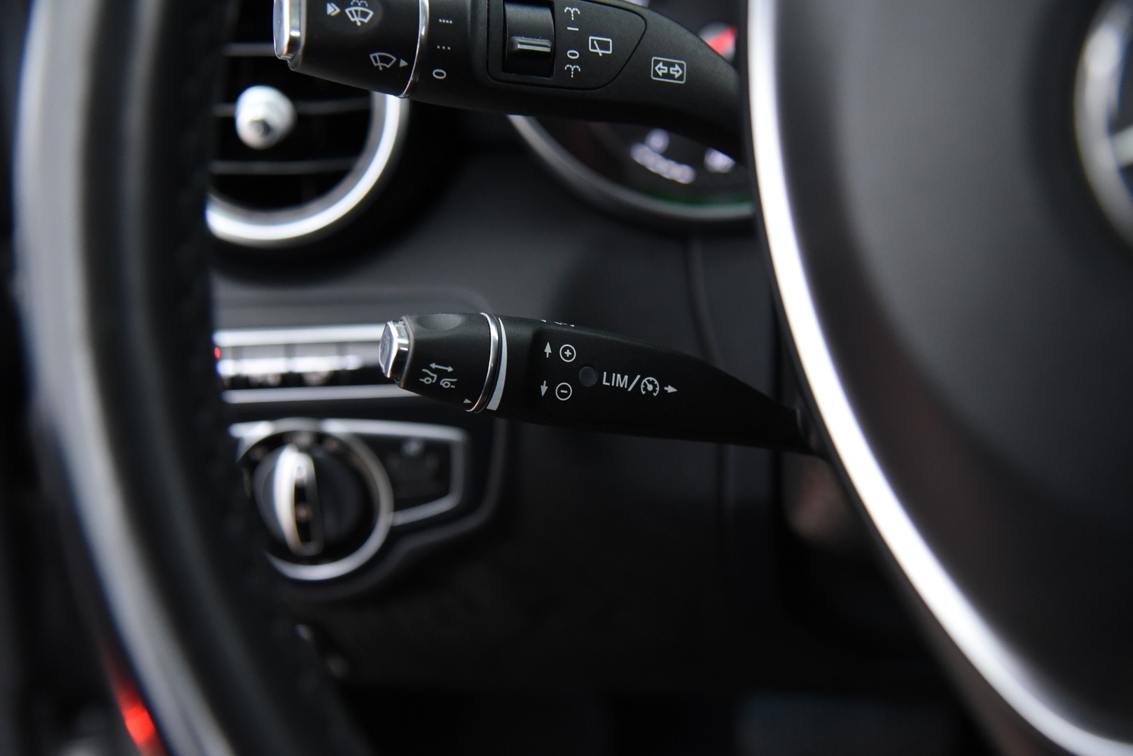 MERCEDES-BENZ C 2017