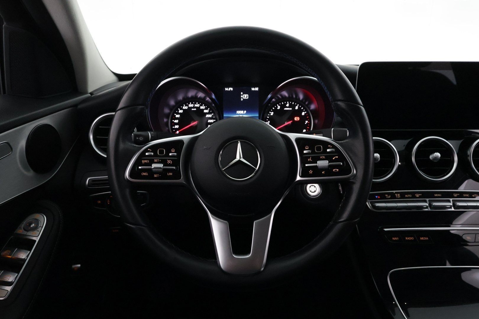 MERCEDES-BENZ C 2020