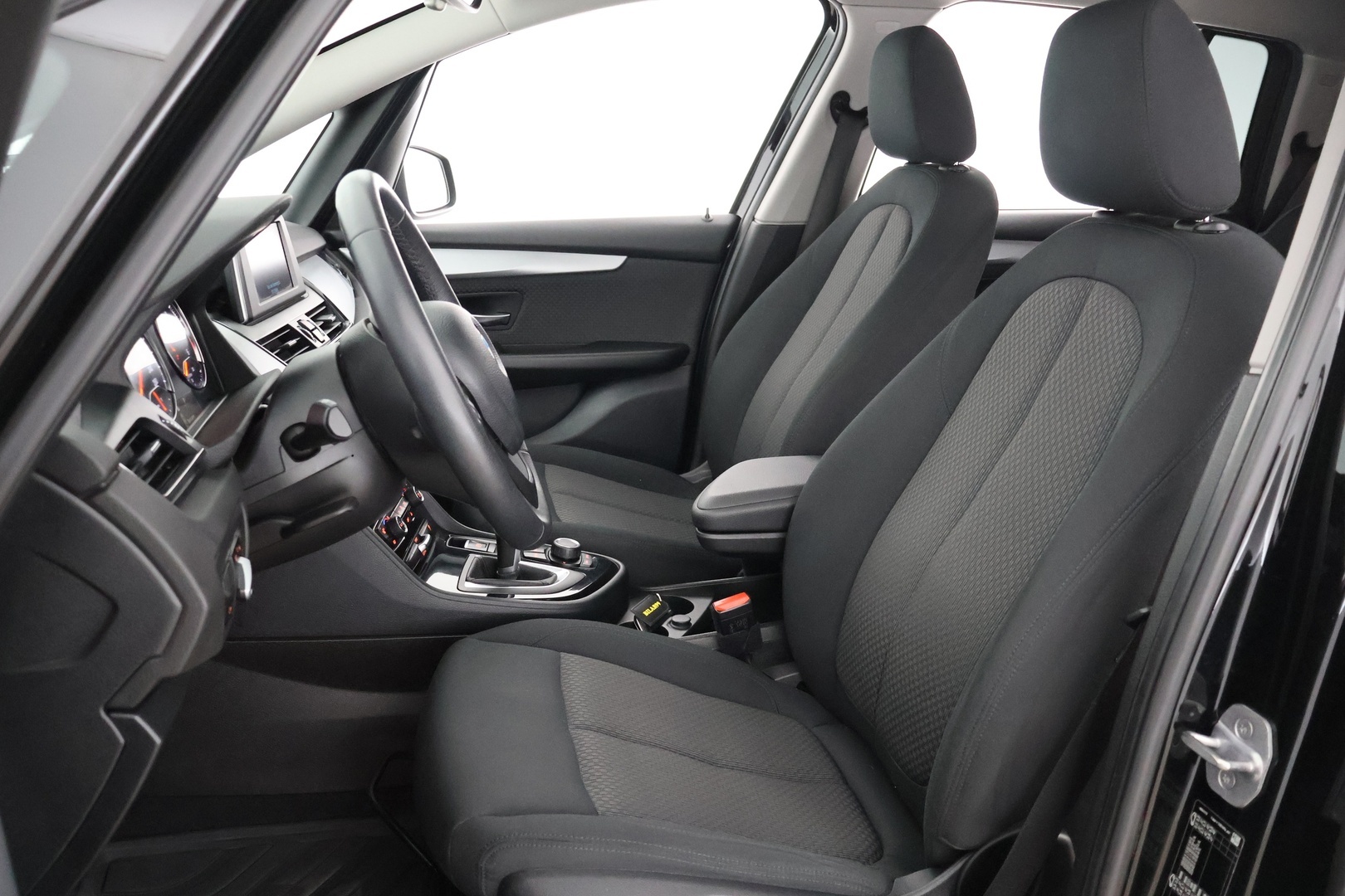 BMW 216 2019