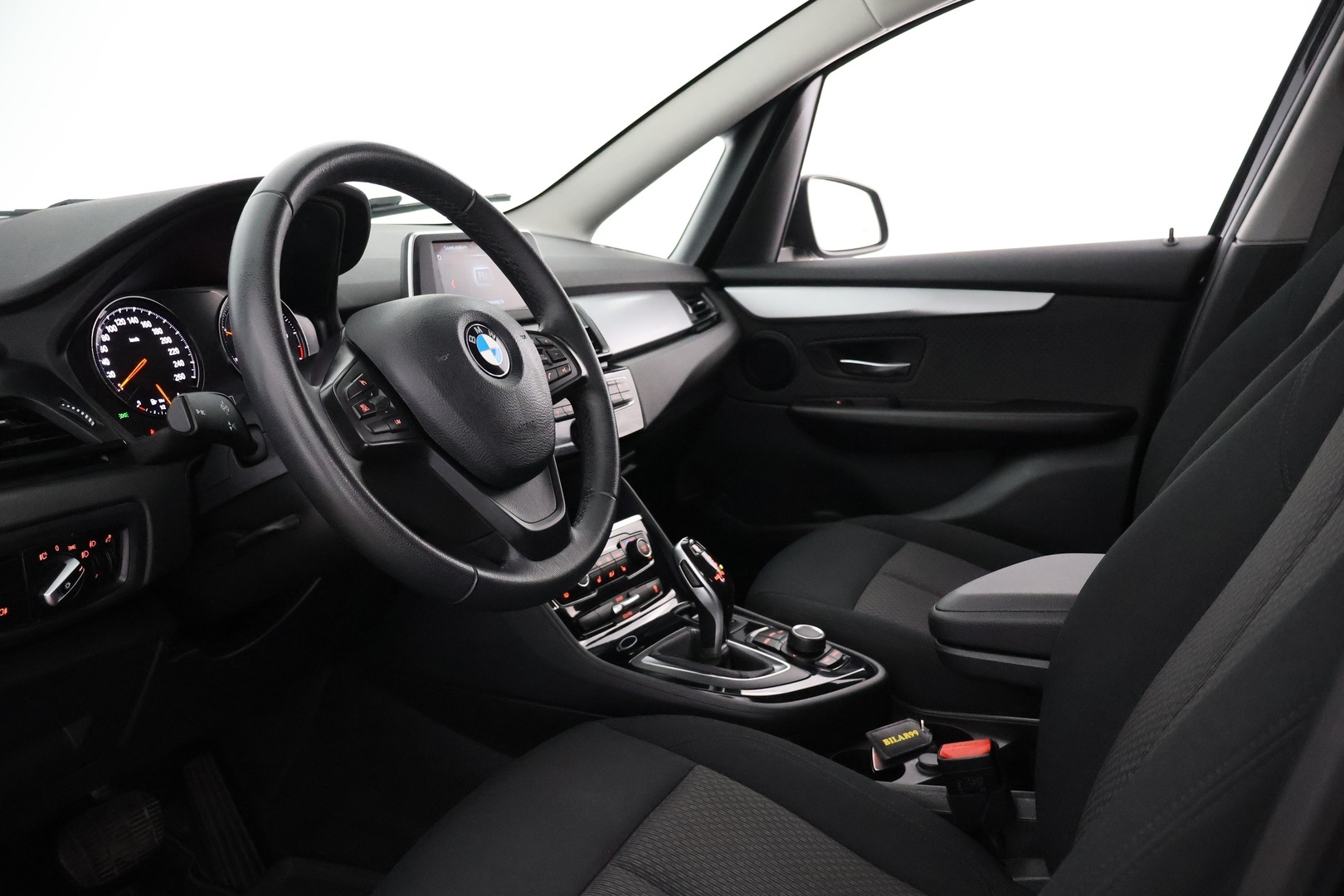 BMW 216 2019