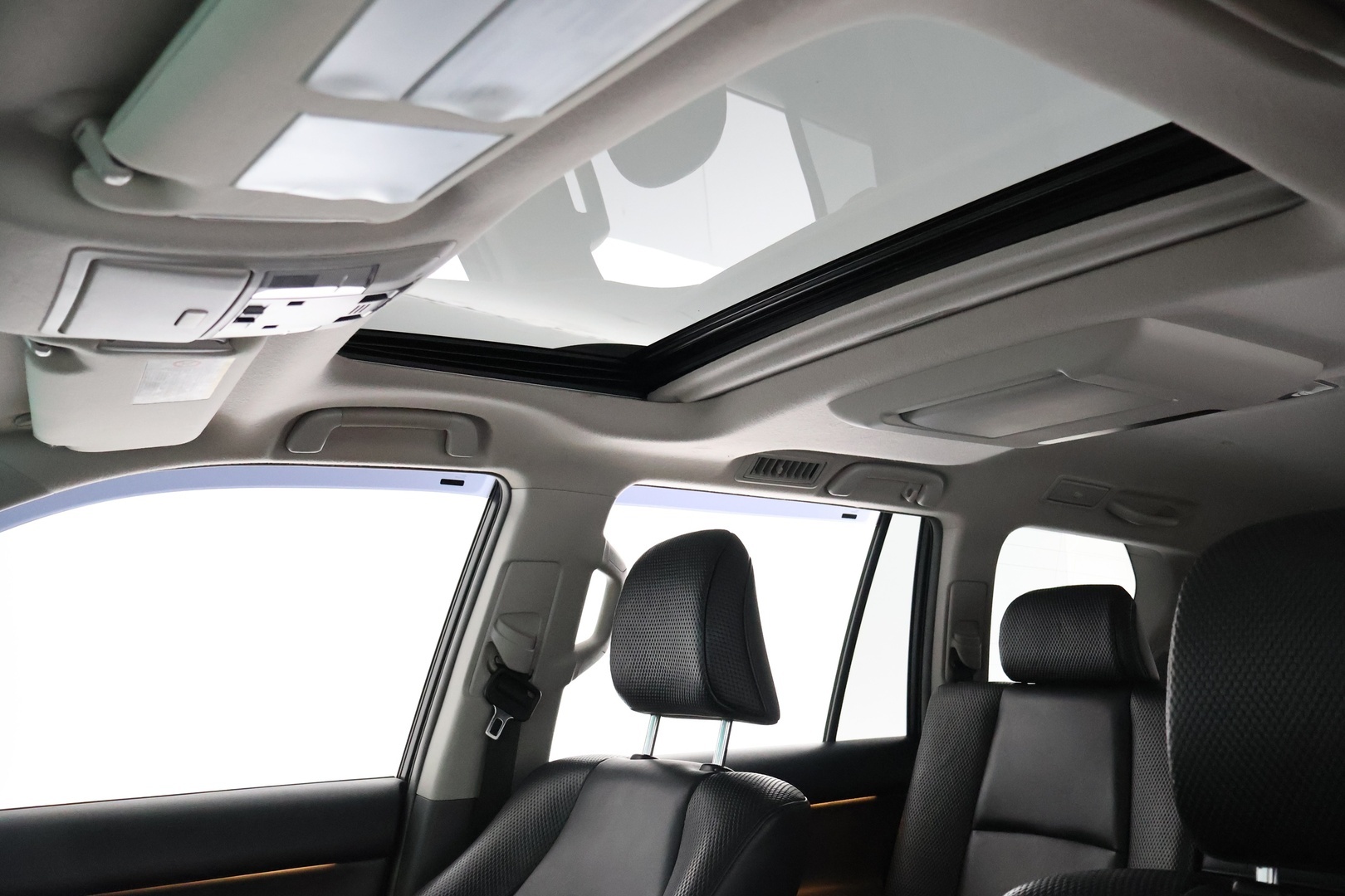 TOYOTA Land Cruiser 2011